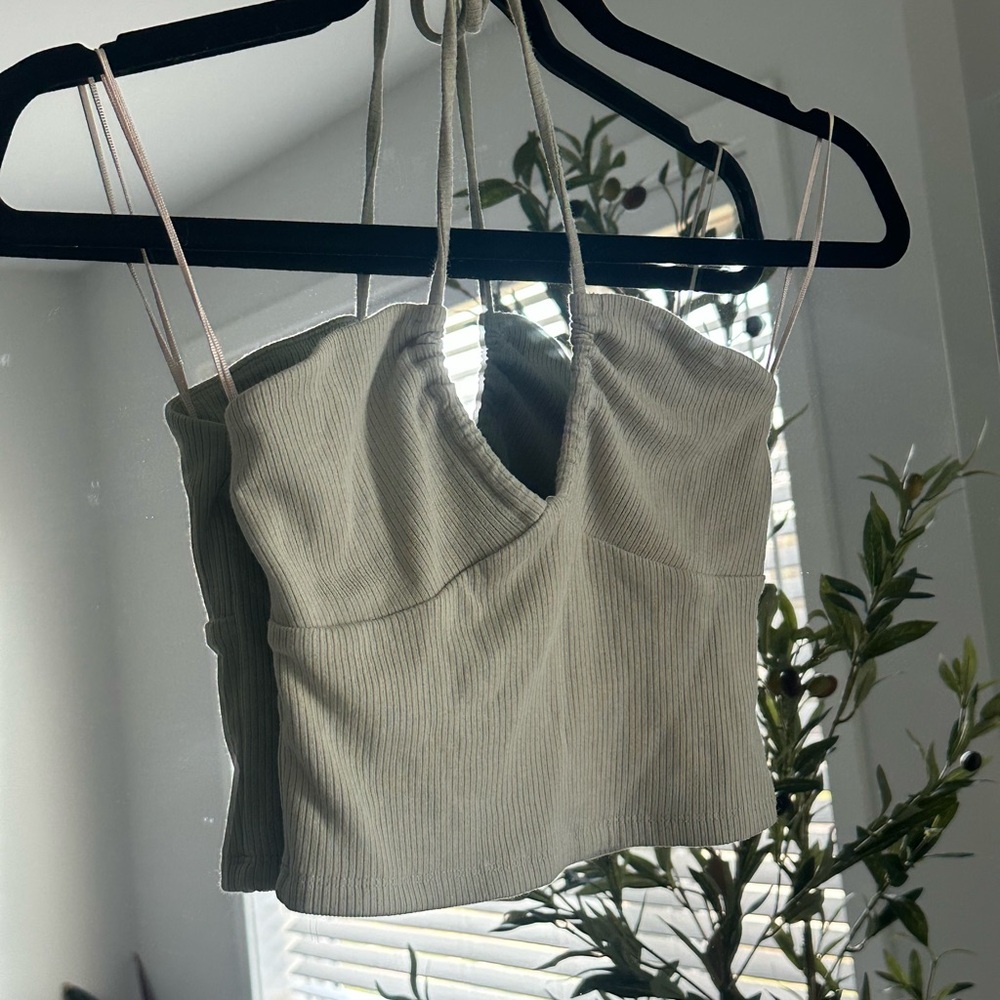 Wilfred Aritzia Halter Crop Top NBW